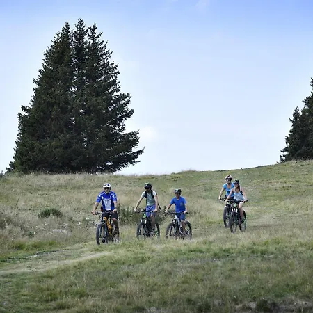 La Grive Famille & Montagne 6pers Montagne By Alpvision Chamrousse